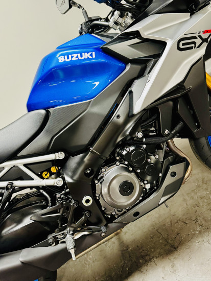 SUZUKI GSX-S 1000GX COMME NEUVE AVEC VALISES / GSXS1000GX / GSXS 1000 GX / GSXS1000 GX - ECKBOLSHEIM (STRASBOURG OUEST)