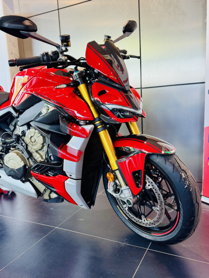 DUCATI STREETFIGHTER V4S CARBONE - UNIQUE - ECKBOLSHEIM (STRASBOURG OUEST)