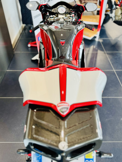DUCATI 999R N° 565 - MOTO DE PASSIONNE - LISTE D'OPTIONS INCROYABLE - ECKBOLSHEIM (STRASBOURG OUEST)