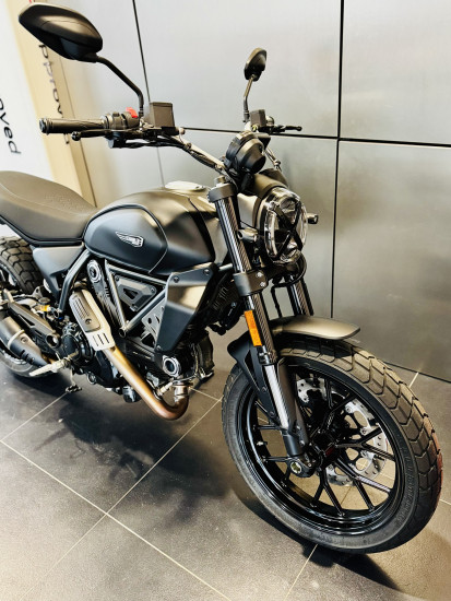 DUCATI SCRAMBLER 800 DARK TERMIGNONI - BRIDAGE A2 POSSIBLE - ECKBOLSHEIM (STRASBOURG OUEST)
