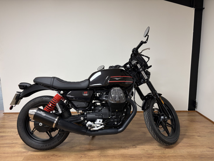 MOTO GUZZI V7 STONE SPECIAL EDITION / 2024 /2738 KM - ECKBOLSHEIM (STRASBOURG OUEST)