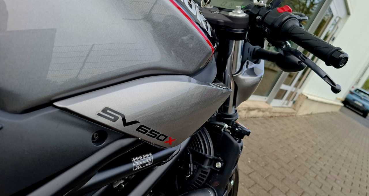 HONDA CB 650 R FAB MOTOS  CHALONS EN CHAMPAGNE 