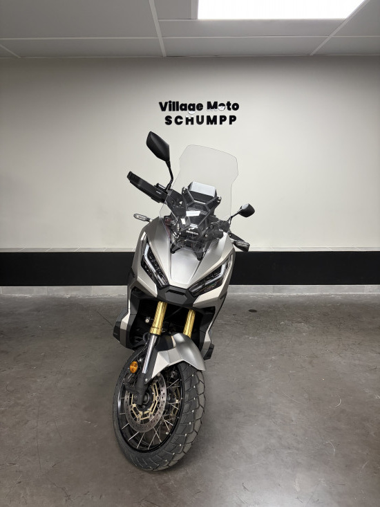 Honda X-ADV 750 / 10616KM / TRES BON ETAT / PNEUS NEUF - ECKBOLSHEIM (STRASBOURG OUEST)